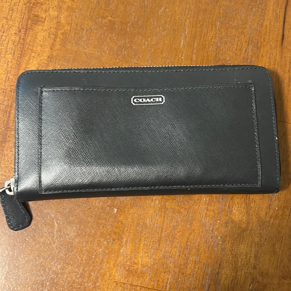 Like new! Coach wallet!